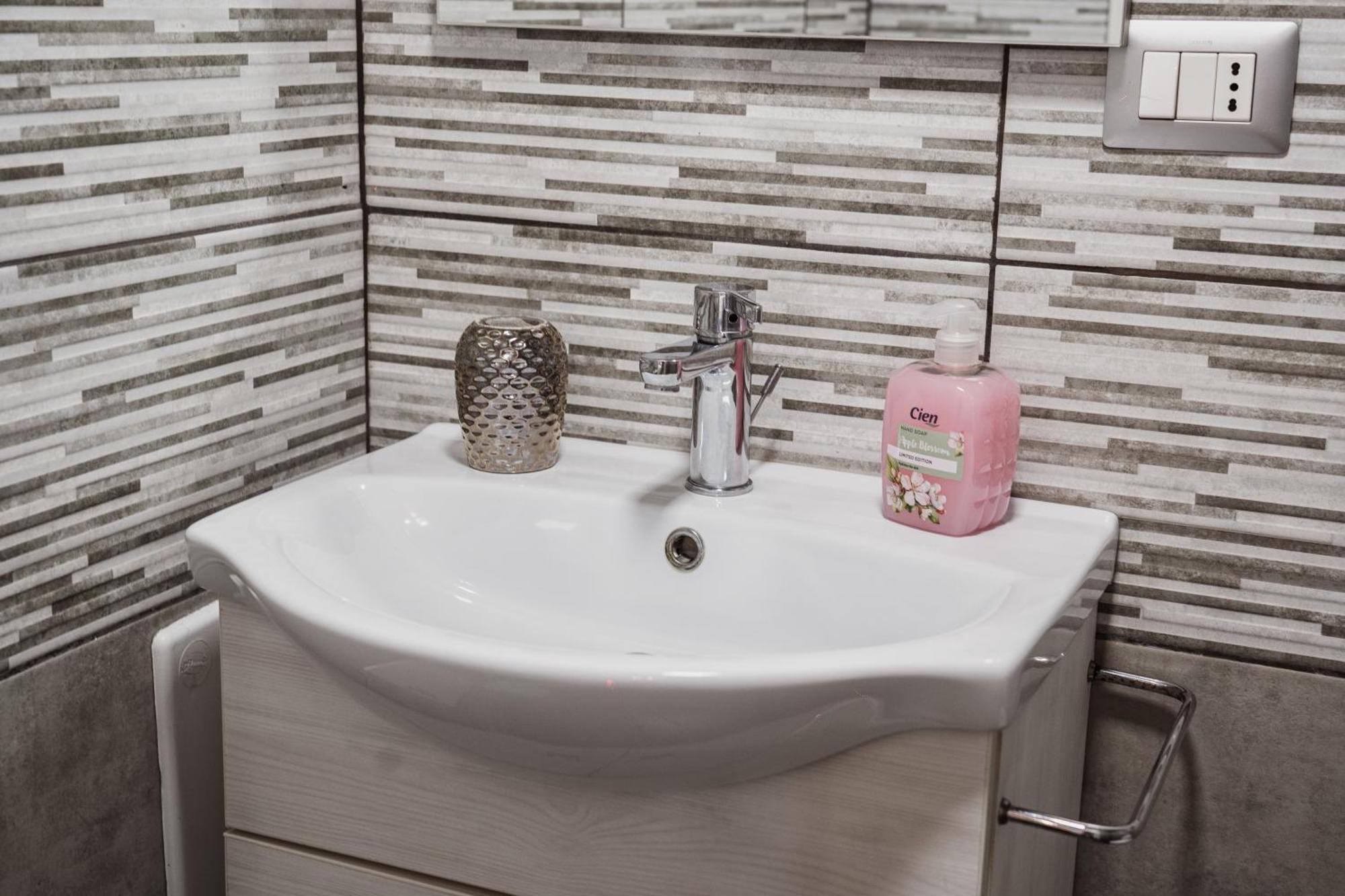 Perla Azzurra 1 Villa คาตาเนีย ภายนอก รูปภาพ
